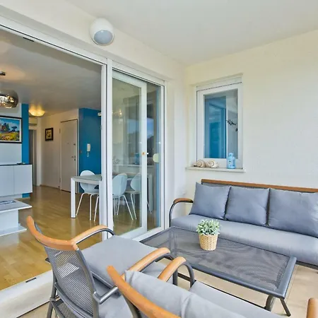 Bright, Stylish +parking Apartment Hvar Town