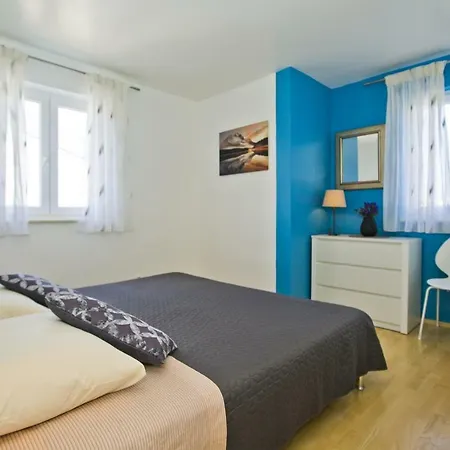 Apartment Bright, Stylish +parking *